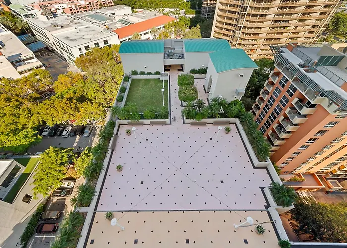 Arya Hotel & Suites Miami