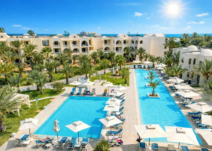 Cesar Thalasso (Adults Only) Midun