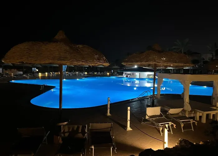 Sea View Private Studio With Kitchenette At Domina Coral Bay Szarm el-Szejk