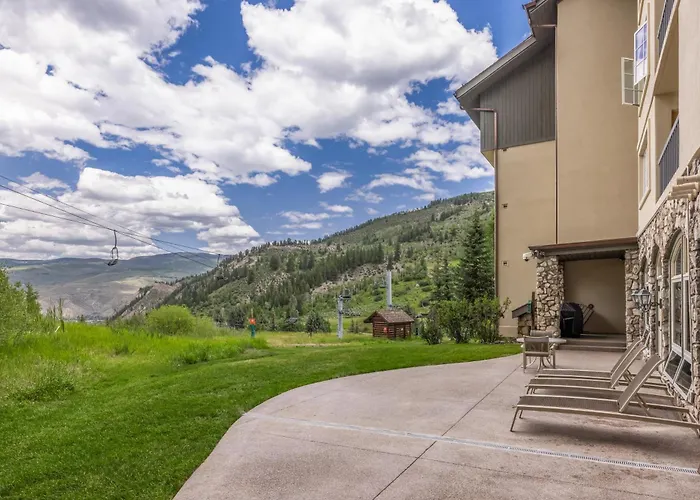 Walk To Beaver Creek Village - 2Br Condo With Chairlift Views, Pool & Hot Tub