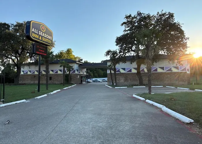 All Season Suites Inn Dallas