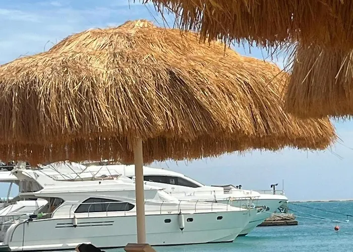Luxury 2Br Suite 2 Min Walk To Beach, Princess Resort Hurghada
