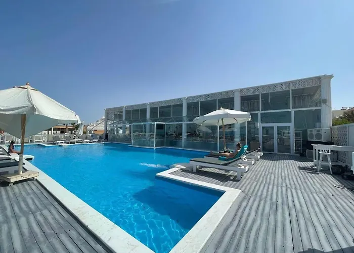 Beachfront Luxury Suite - Selena Bay Resort Hurghada