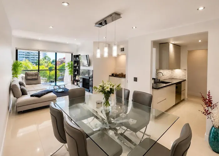 Luxury Beverly Hills 24 Hour Security Home 2 Bedrooms Perfect Location Los Angeles