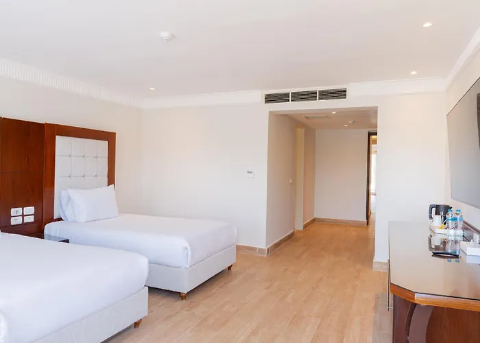Diamond Beach By Pearl Resort El Qoseir