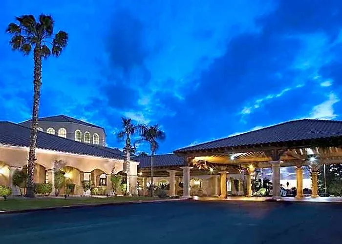 Embassy Suites Phoenix North