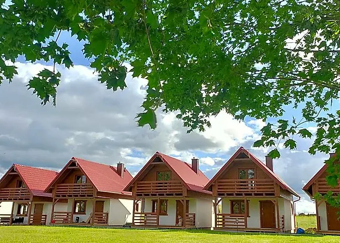 KALINOWY SAD DOMKI z JACUZZI i SAUNĄ Mikołajki