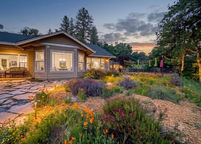 Bed and Breakfast Red Tail Ranch Groveland