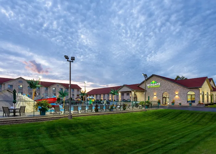 Hotel Wingate By Wyndham Wisconsin Dells Waterpark Lake Delton