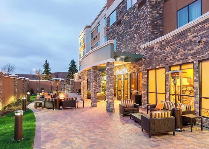 Hotel Courtyard By Marriott Bismarck North