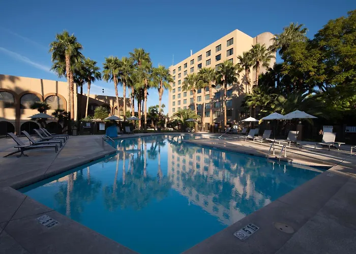 Hotel Doubletree By Hilton Tucson-Reid Park