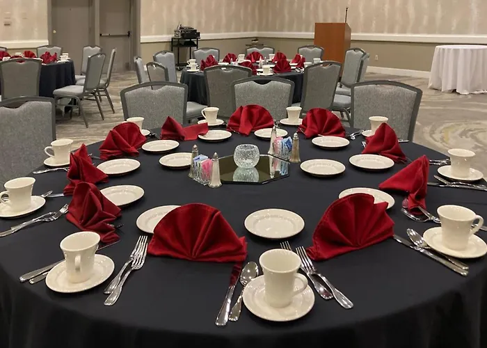Hotel Doubletree By Hilton Tucson-Reid Park