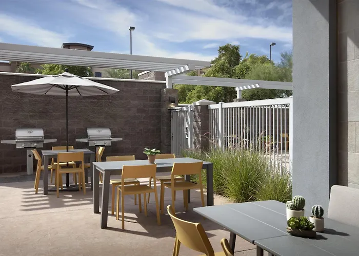Home2 Suites By Hilton Glendale Westgate