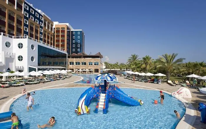Kamelya World Vacation Club Hotel Side